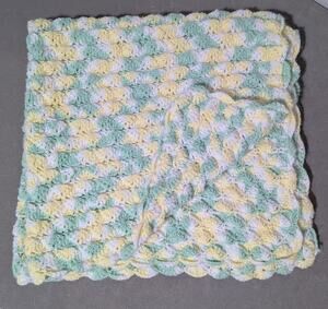 Vtg Handmade Crochet Baby Afghan Blanket 31x28 Shell Stitch Mint Yellow White